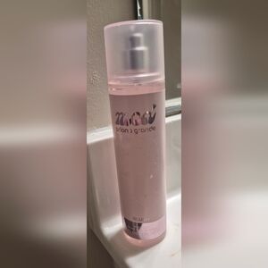 Ariana Grande Blush Pink Fragrance Mist,,236 Ml Full Bottle